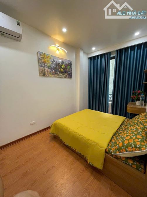 Bán nhà Trần Hữu Tước, 31Mx4 Tầng, 6.7 Tỷ.