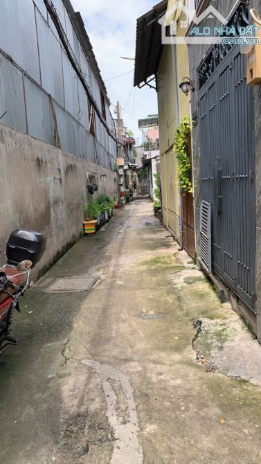 nhà mới ở ngay, 32m2, 2 tầng, sát hẻm XH, Huỳnh Văn Nghệ, F.12, Gò Vấp