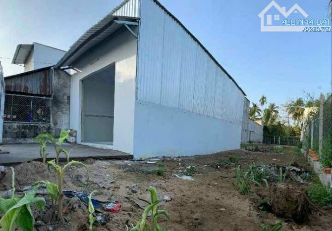Cho thuê 500 m2 đất và nhà Cồn Khương 6  triệu
