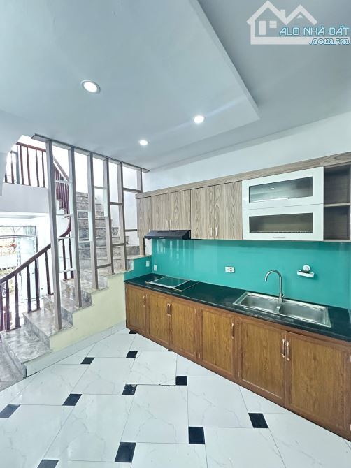 Bán nhà Thôn Cầu _ Cự Khê_ Bình Minh mới 30m, 4.5 tầng, 4.29 tỷ