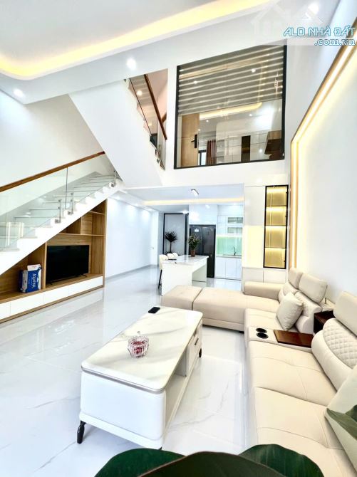 💥Nhà 2 Mê Lệch Tầng,Mới,5*15,7m, nở hậu 5,3m,hẻm Đinh Tiên Hoàng,Đường Thăng Long thông X