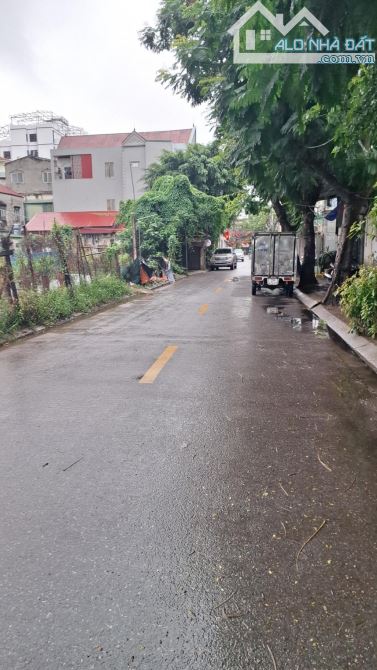 Bán 38m đất tặng nhà cấp 4 Nhật Tảo- Đông Ngạc- sát CIPUCHA- 1.5 tỷ