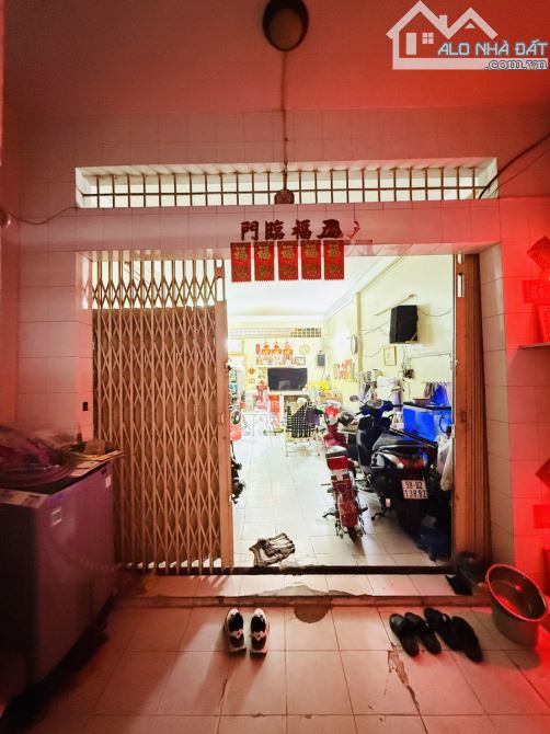 🏘🔥GIÁP QUẬN 11 – 2 TẦNG - 4PN - HẺM XE HƠI – 48M2 - SỔ VUÔNG ĐÉT - P.LÝ CHUẨN-CHỈ 5,5 TỶ