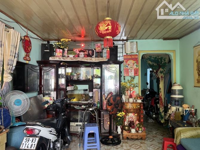 123M2- SHR- CÁCH 1 CĂN RA HXH TÂN THUẬN TÂY Q7- NHÀ CŨ CHỈ 7 TỶ