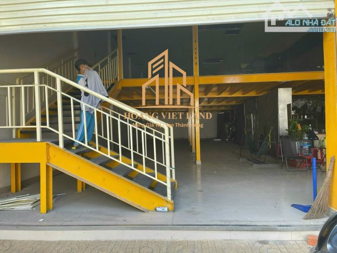BÁN MT AMATHAO - GẦN NGÃ TƯ HÙNG VƯƠNG - DT:6x24m - GIÁ:7,5 TỶ