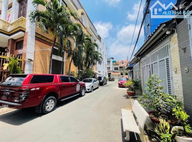 Biệt thự 4 tầng Gò Vấp ngang 8m 144m2 view GÓC đẹp HXH Nguyễn Oanh gần Hoàn Mỹ chỉ 23,5 tỷ