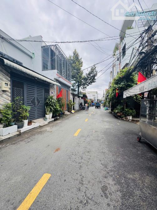 Gấp bán Nhà mặt tiền Kinh Doanh Đ số 6 BHH gần Aeon Tân Phú 84m2 ,2 tầng 7 tỷ 2