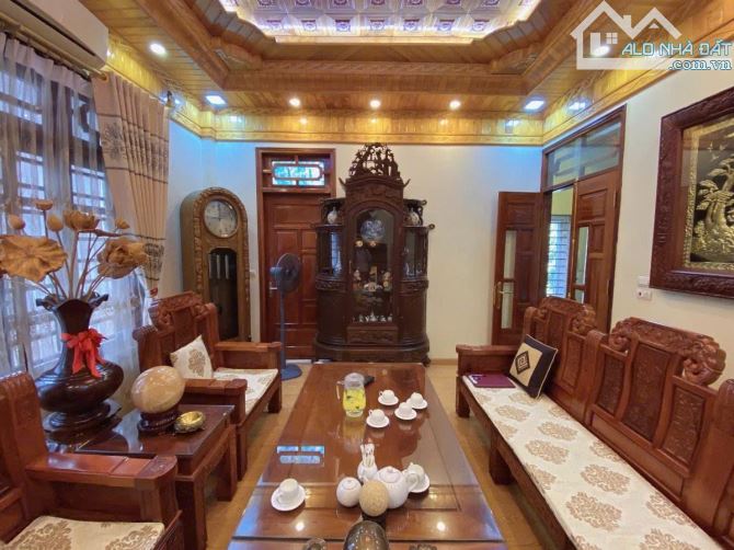 BÁN NHÀ 5 TẦNG 55m MT SIÊU RỘNG RÃI 6m GARA Ô TÔ  NGUYỄN HOÀNG, CẦU GIẤY 30M RA PHỐ 19 TỶ
