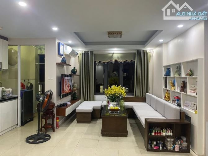 BÁN CHUNG CƯ ĐẶNG XÁ _2 ngủ, 1 wc_  63m2 , full nội thất