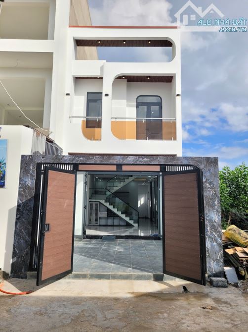 Bán nhà 1 trệt 1 lầu full nội thất, sân ô tô p.Tân Hạnh Tp.Biên Hòa chỉ 3ty700 TL M7525