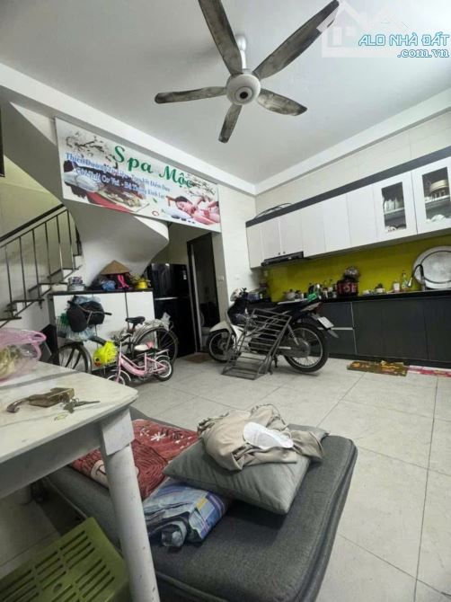 Cần tiền bán nhanh nhà phố Bạch Mai, lô góc vị trí đẹp, 30m2 sử dụng, 6.65 tỷ
