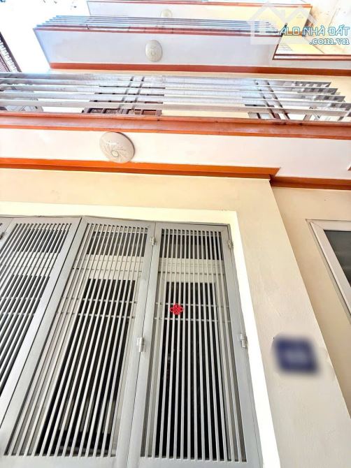 Cần bán gấp nhà phố  Đội Cấn 35m4 tầng  5.8mt  7.98 tỷ Ba Đình