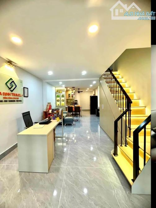 💥 ĐƯỜNG 102, TĂNG NHƠN PHÚ A, TP THỦ ĐỨC 💥💥 HOT – NHÀ MỚI ĐẸP 1 TRỆT 1 LẦU + SÂN THƯỢNG