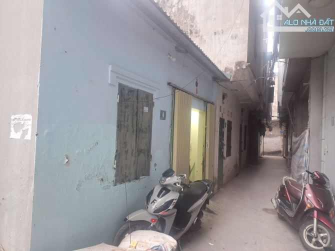Bán Nhà C4 Cổ Nhuế, Gần Ô Tô, Giá Đầu Tư, Quy Hoạch Ổn Định, 42m2, Giá 7.9 Tỷ có TL