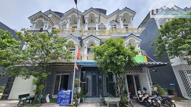 Bán nhà 1 trệt 2 lầu gần ngã tư Miếu Ông Cù, p.Bình Chuẩn, Tp.Thuận An chỉ 3tyy900TL M7635