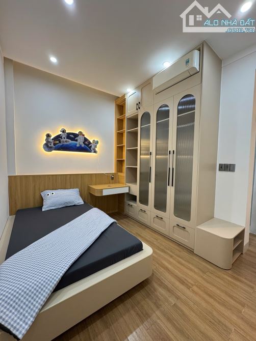 NHÀ ĐẸP MẶT TIỀN TRẦN CỪ 3 PHÒNG NGỦ #THIẾT KẾ HIỆN ĐẠI & ĐẦY ĐỦ NỘI THẤT - NGAY KHU ĐÔ TH