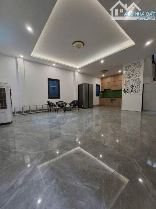 RẺ NHẤT LONG BIÊN – LÔ GÓC HIẾM – BÁN NHÀ THẠCH BÀN, LONG BIÊN – 55M² x 4T, NHỈNH 6 TỶ