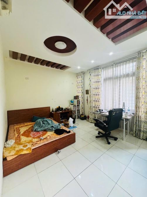 Siêu phẩm Xuân Đỉnh, 100m2 x 5 tầng, mt 5.5m, 25 tỷ, gara, sân vườn