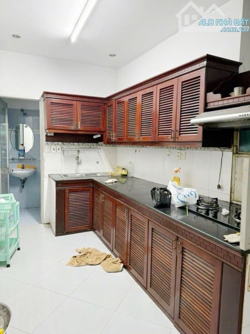 NHÀ ĐẸP- HẺM 3M NGUYỄN CÔNG HOAN - PN - 4 TẦNG - 5PN - AN NINH - 45M2 - 6.75 TỶ