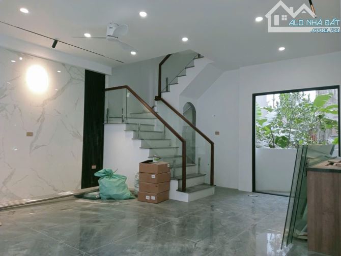 Bán gấp nhà Tự Khoát - Vũ Lăng .lô góc ,ô tô đỗ cổng ,dân xây giá 6.2 tỷ