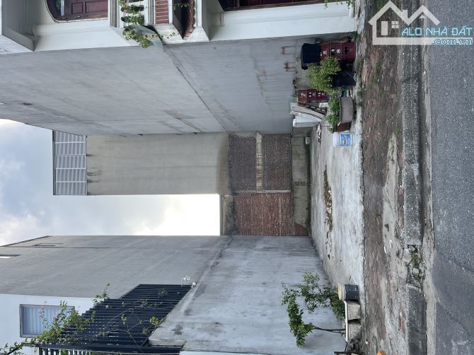 18 TỶ - 90M2 - PHÂN LÔ VỈA HÈ 3M - VIEW CÔNG VIÊN THOÁNG MÁT - SÂN CHƠI RỘNG RÃI