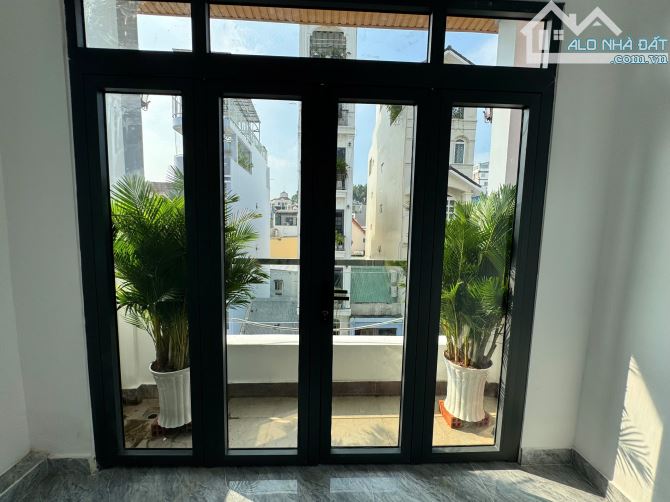 💥 Bán nhà mặt tiền Phan Văn Trị, góc Nguyễn Biểu, P.2 Q.5 – 31m², 5 tầng, giá 14.5 tỷ - 10