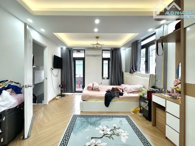 🏡 BÁN NHÀ GIÁ TỐT – CHỈ 2 TỶ 890 TRIỆU 📍 Vị trí: Mặt tiền đường Hưng Long, xã An Phú Tây - 10