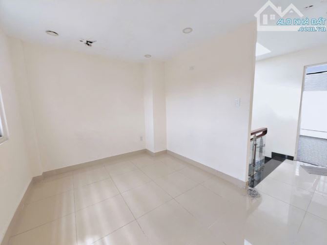 Chỉ còn 1 căn duy nhất – hẻm xe hơi, 3 tầng Linh Trung, giá cực tốt! - 10