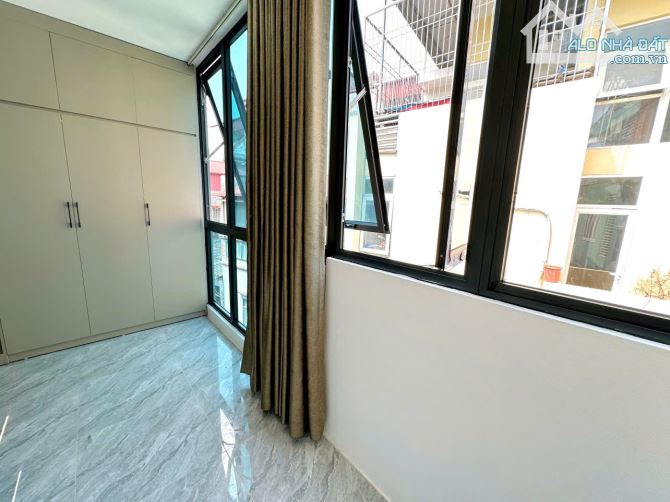 Cho Thuê CCMN 136 Chùa Láng Đống Đa 30m2 Studio Cửa Sổ Ban Công Giặt Riêng Thang Máy 14P - 10