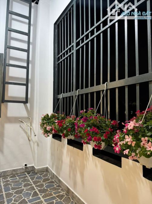 Chợ Cầu Đồng, bán nhà DT 4.5x11, 2 Tầng 3 PN, chỉ 4ty18 - 11