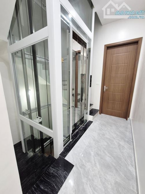 BÁN NHÀ ĐƯỜNG NGUYỄN TRÃI. 70M2 XÂY 6 TẦNG. THANG MÁY. GARA Ô TÔ. - 11