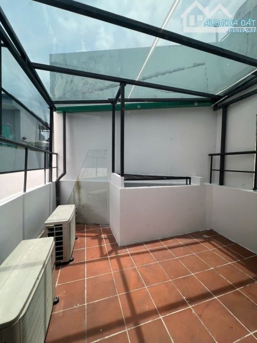 Bán nhà 5 tầng đường Hòa Hưng Quận 10 dt( 3.3 x 11m) giá 6.7 tỷ - 11