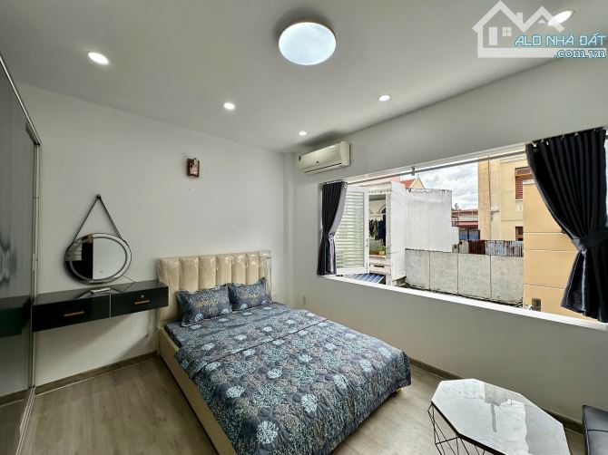 Căn hộ 1 PN + 1 phòng khách ngay quận 1, cửa sổ đón nắng, gần đại học UEH, Đại học Hoa Sen - 11