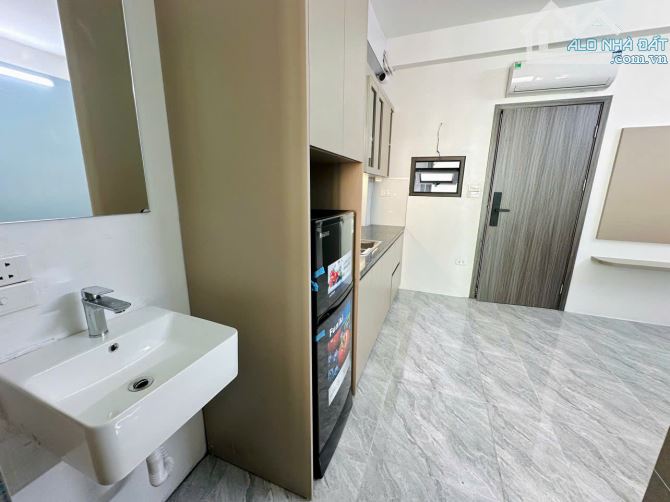 Cho Thuê CCMN 136 Chùa Láng Đống Đa 30m2 Studio Cửa Sổ Ban Công Giặt Riêng Thang Máy 14P - 11
