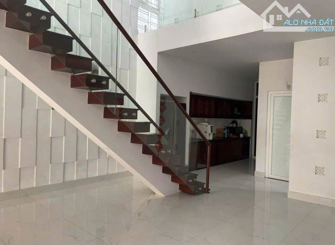 🏘🏘NHÀ 3 TẦNG MẶT TIỀN ĐỒNG KHỞI NGAY TTTP HUẾ - 1