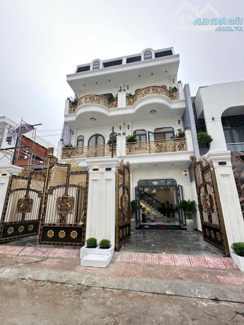 Siêu phẩm nhà tân cổ điện mặt tiền Rạch Bạch Nha P5, Mỹ Tho, Tiền Giang - 1