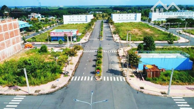 Không có lô thứ 2 !!! Lô 136m2 Chỉ 1.9tỷ, ngay mt 25B TT Hiệp Phước, cửa ngõ SB Long Thành - 2