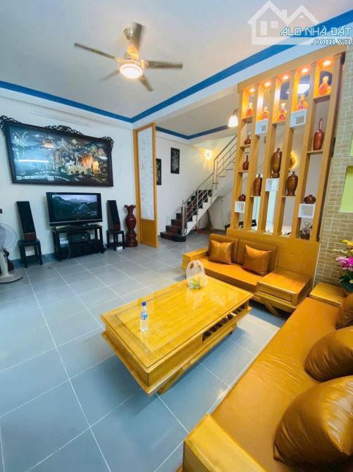 Nhà 1 Trệt 1 Lầu - Hẻm xe hơi thông Tăng Nhơn Phú qua Đình Phong Phú - Tặng full nội thất - 1