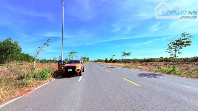 MẶT TIỀN TỈNH LỘ 997 - CẶP HÔNG KCN ĐẤT ĐỎ- GẦN HỒ LỒ Ô - XÃ ĐẤT ĐỎ - TP HCM - 1