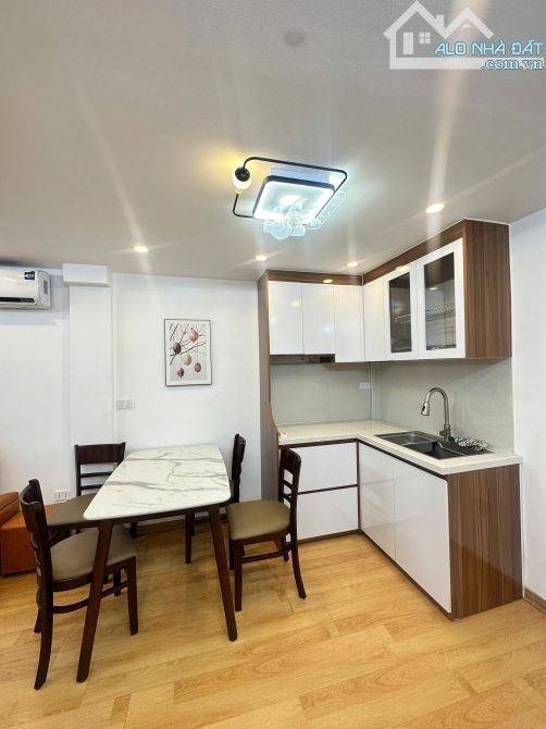 CẦN BÁN TẬP THỂ BÁCH KHOA - OTO ĐỖ CỬA - 85M2 X 3 NGỦ 2VS - ĐỦ NỘI THẤT - SĐCC - 1