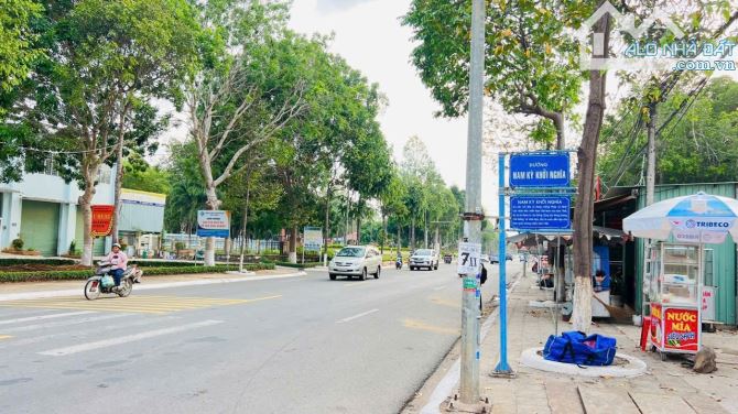 MẶT TIỀN ĐƯỜNG NAM KỲ KHỞI NGHĨA TRUNG TÂM THỊ TRẤN ĐẤT ĐỎ LONG ĐẤT BRVT  Diện Tích : 244m - 1