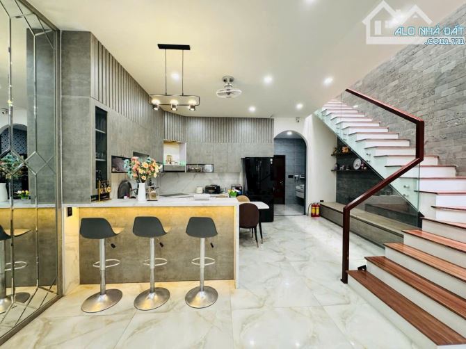 CHO THUÊ NHÀ 2 TẦNG ĐẸP LUNG LINH GẦN BẾN XE PHÍA NAM, HUẾ - 1