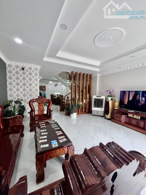 Nhà Mặt Tiền Hiệp Thành 13 90m2 Ngang 5m3 6 Tỷ 2. - 1