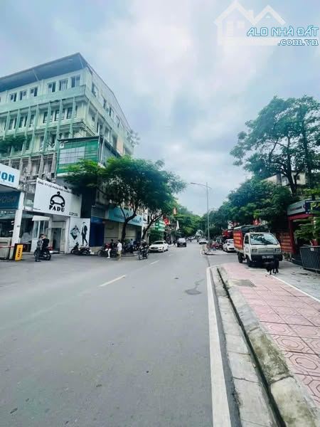 Chính chủ bán nhà 8 tầng thang máy mặt hồ Trúc Bạch 120m 113 tỷ Ba Đình, Kinh doanh - 1