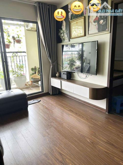 BÁN CHUNG CƯ HOMELAND LONG BIÊN,70M2,2PN,2VS,GIÁ 5,050 TỶ,FULL NỘI THẤT ĐẸP,TẦNG TRUNG - 1