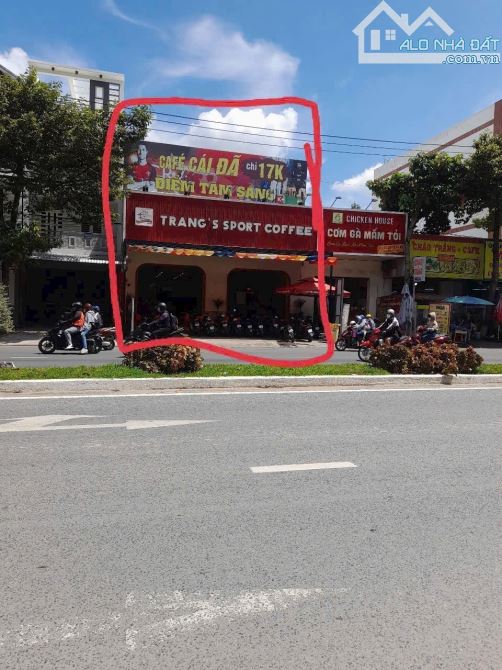 Mặt tiền 10 X 20 đường Nguyễn Văn Cừ ngang BV Nhi Đồng CT - 1