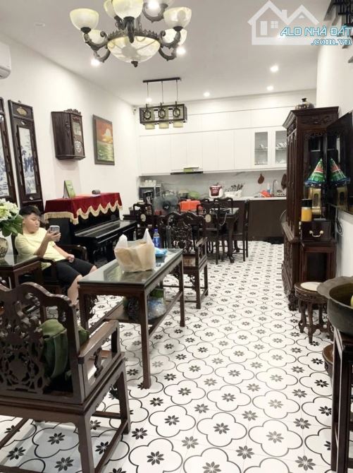 BÁN NHÀ THANH XUÂN, PHÂN LÔ 2 MẶT NGÕ OTO TRÁNH VỈA HÈ KINH DOANH, 52M2 4T, CHỈ 17.X TỶ - 1