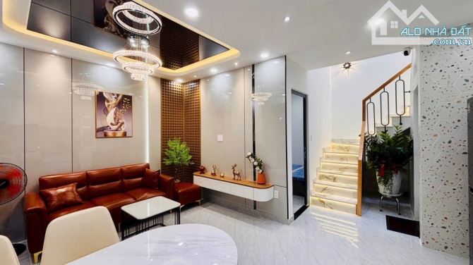 BÁN NHÀ PHÂN TÂY HỒ 2 MẶT HẺM – 40m2 – 3PN – FULL NỘI THẤT - 5.95 TỶ - 1