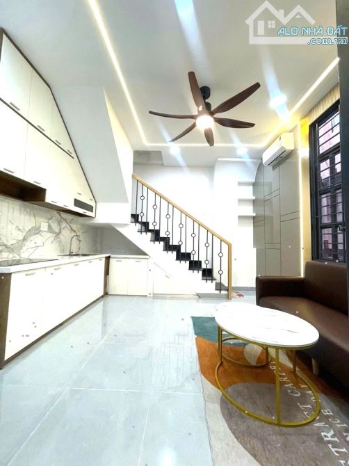 Bán nhà căn góc Đỗ Tấn Phong PN, 4 tầng, full nội thất xịn sò, mặt tiền khủng, chỉ 4.x tỷ - 1