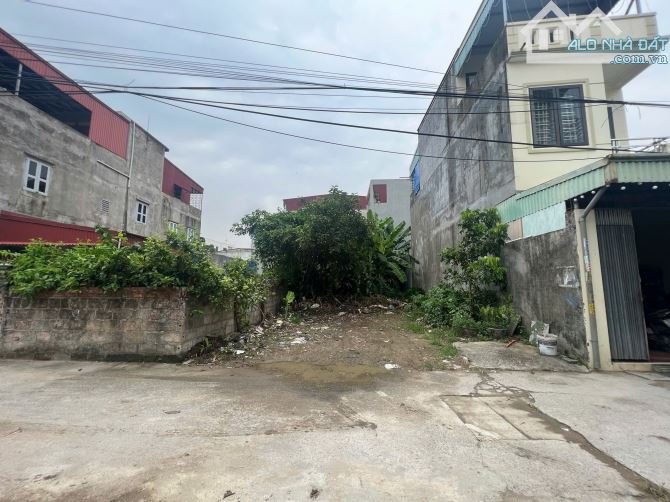 Bán đất - Ngõ 73 Quy Tức - Ngõ thông - Ô tô vào tận đất - 1